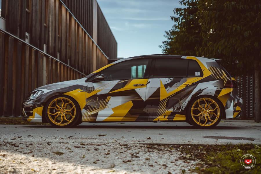  Volkswagen Golf R on Vossen Wheels (HC-3) 2017 года  (фото 21 из 36)